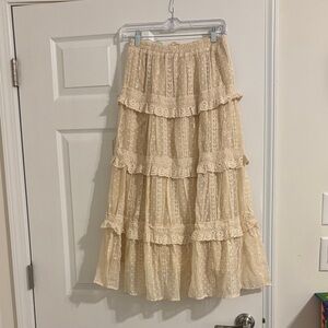 Women's beigh skirt